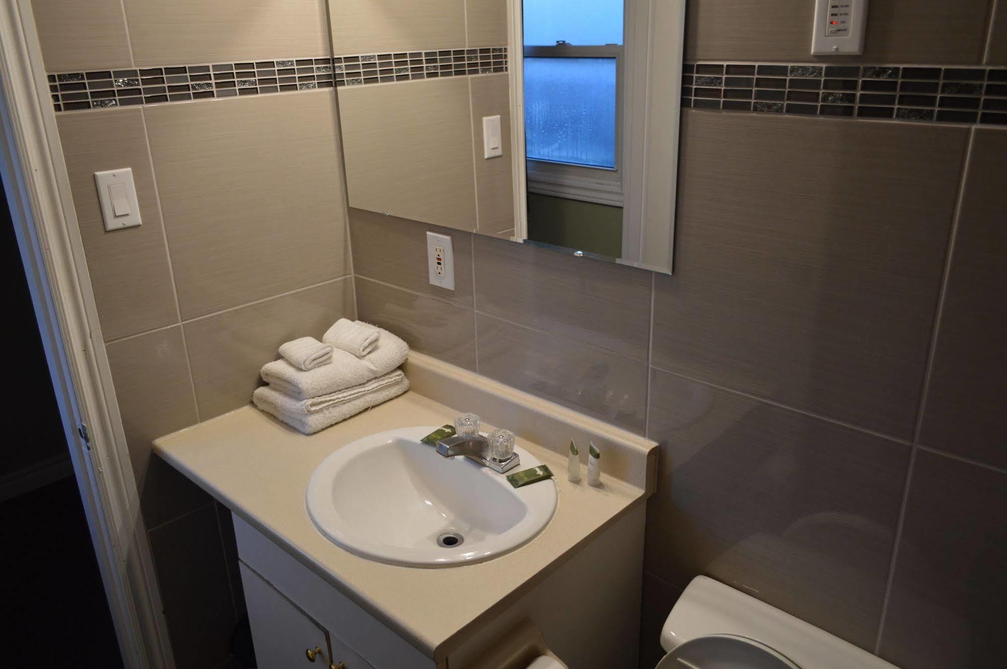 Kitchener Motel Zewnętrze zdjęcie