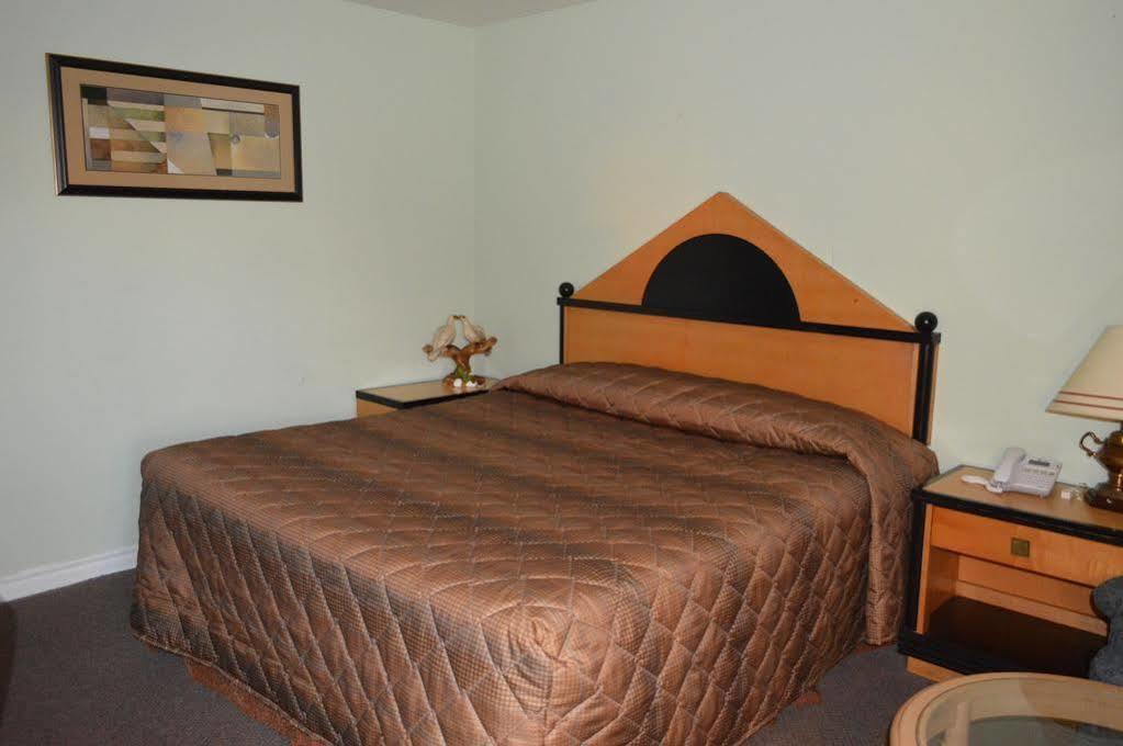 Kitchener Motel Zewnętrze zdjęcie